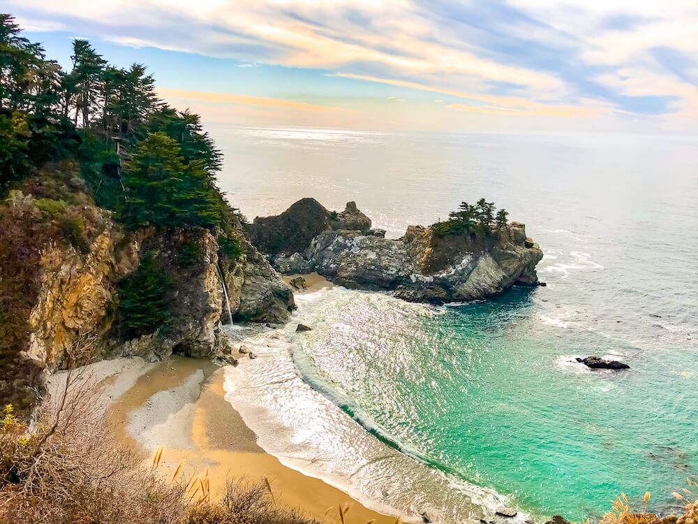 McWay Falls and the California coast along highway 1